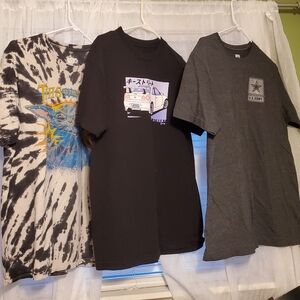 3 Men's T shirts size Medium